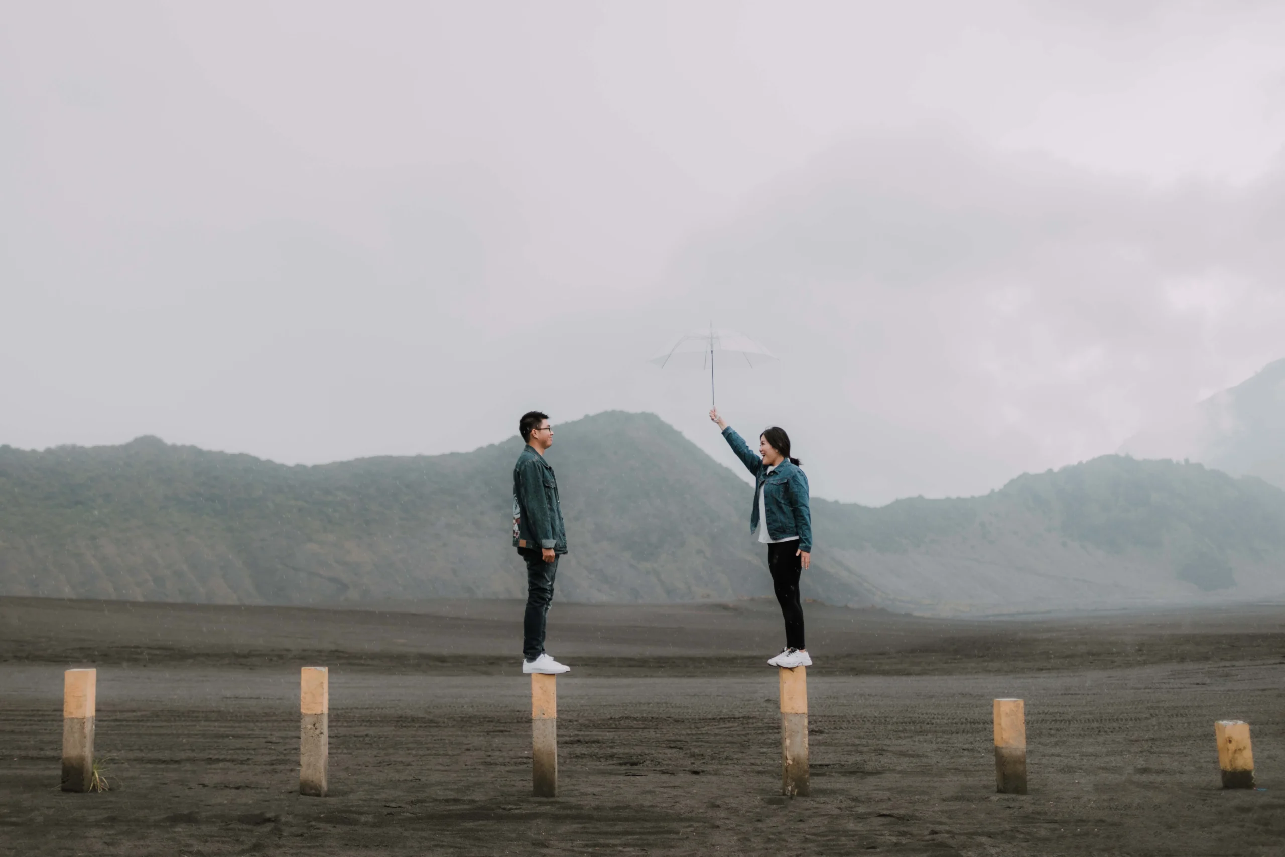 prewedding shoot at Bromo Tengger Semeru by Annora pics