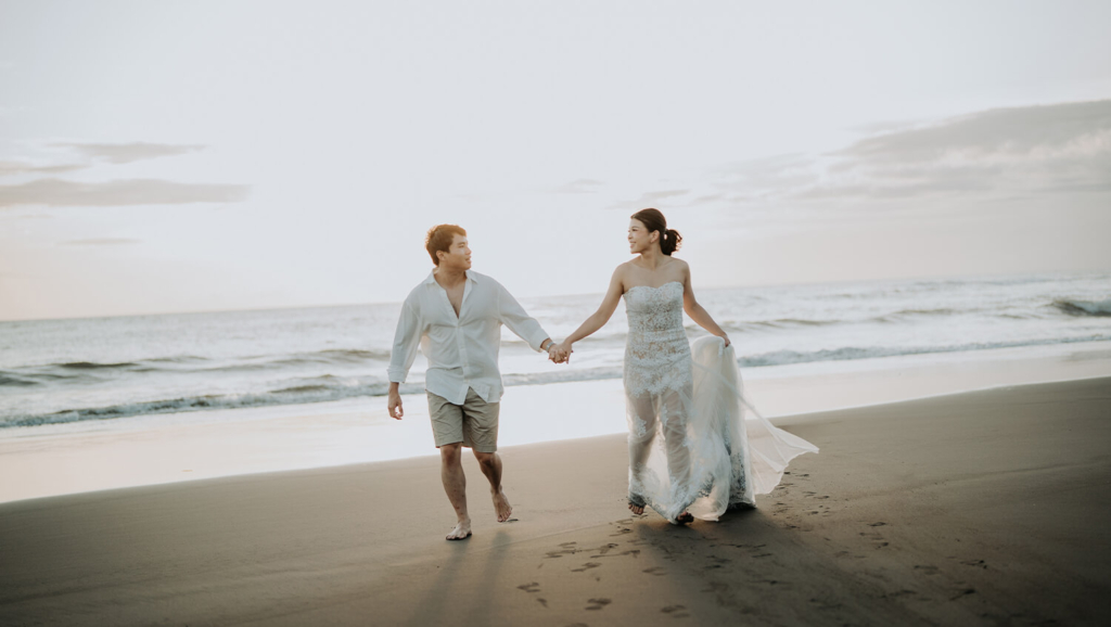 Cover Prewedding photography of Fernando and Welly in bali by Annora Pics